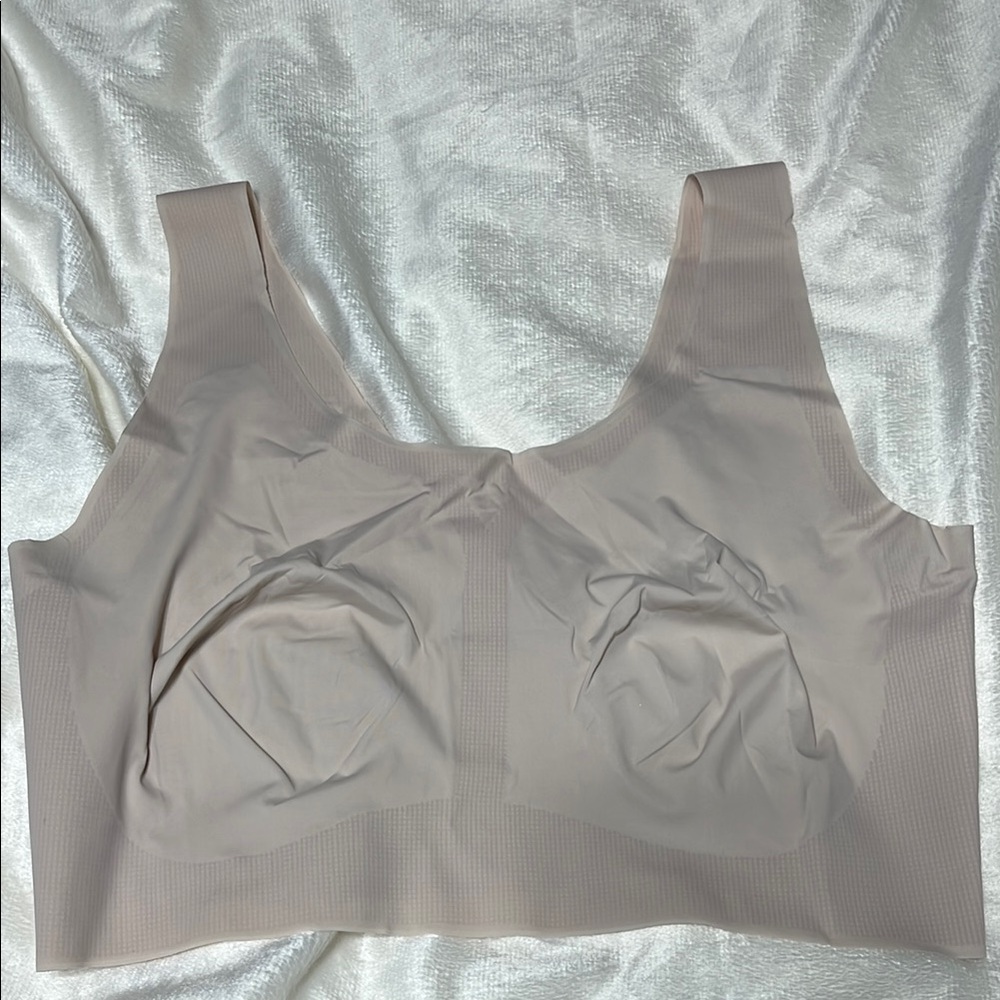 BALI Seamless Nude Bra